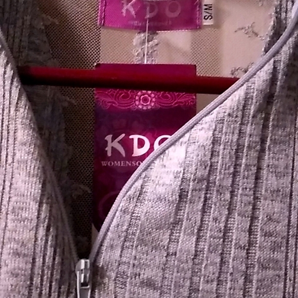 Dress - Picture 5 of 5